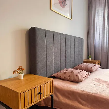 Boutique Premium - 2min To Market Square *